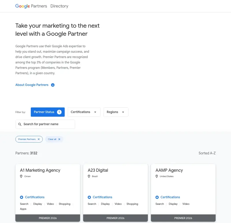 Annuaire public Google Partners avec des filtres par statut, certification et région, et des fiches d’agences certifiées