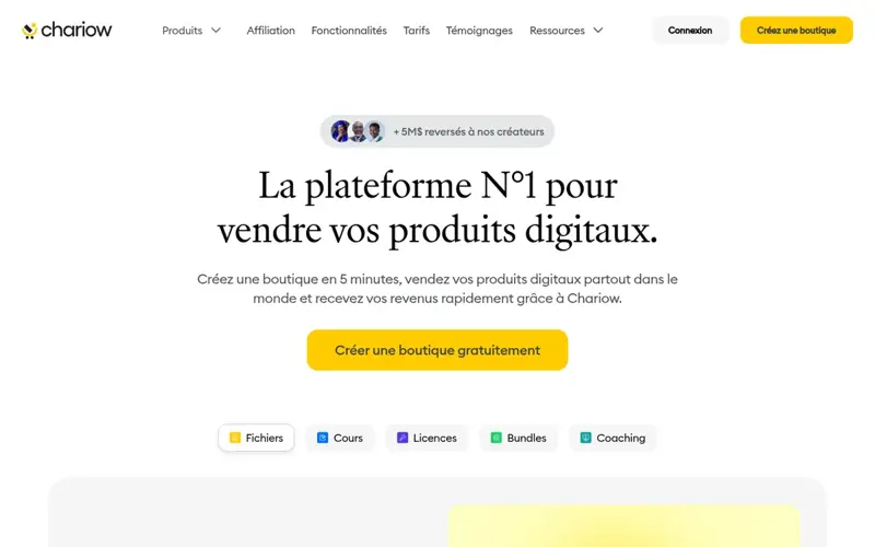 Page d’accueil de Chariow avec le bouton Créer une boutique gratuitement et les types de produits : fichiers, cours, licences, bundles, coaching