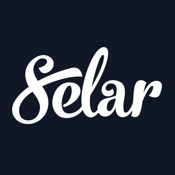 Logo officiel de Selar sur fond sombre